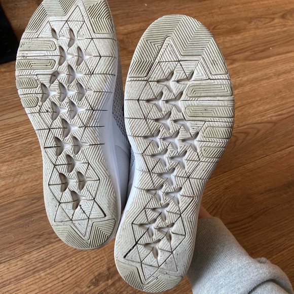 Nike Flex Shoes - Picture 4 of 4